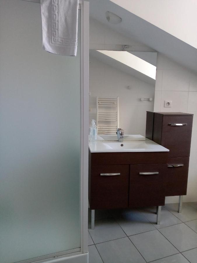Périgueux Appartement A 2 Minutes Du Centre Ville Avec Climatisation מראה חיצוני תמונה